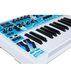 NOVATION BASS STATION SWIFTY EDITION